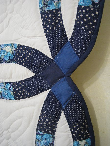 Blue Double Wedding Ring Amish Quilt 92x105