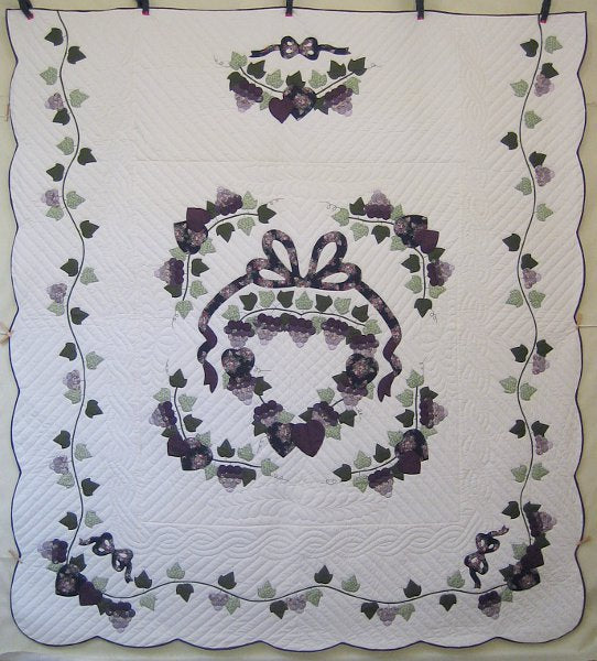 Country Grapes Applique Amish Quilt 103X113