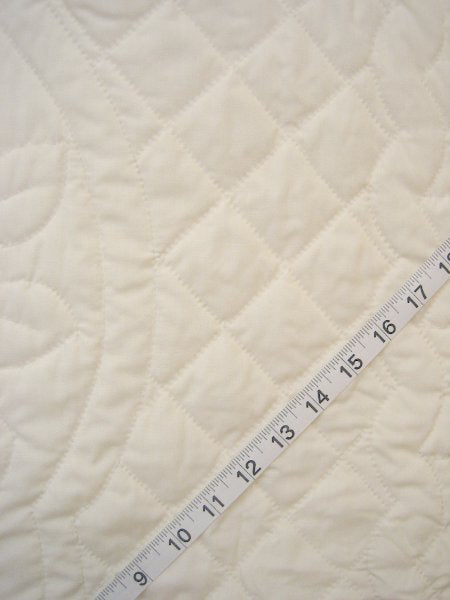 Flower Wreath Wholecloth Amish Quilt 73x105