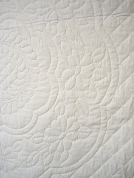 Flower Wreath Wholecloth Amish Quilt 73x105