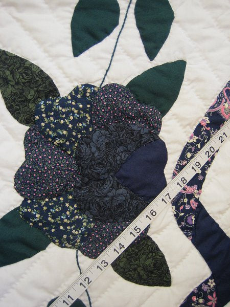 Country Rose Garden Applique Amish Quilt 99x111