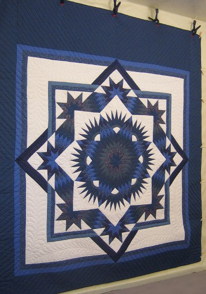 Framed Compass Star Amish Quilt 102x114