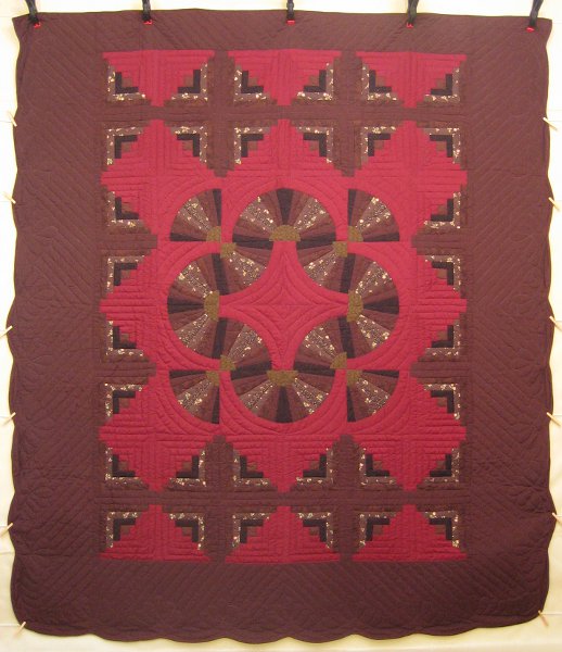 Log Cabin Fan Amish Quilt 101x115