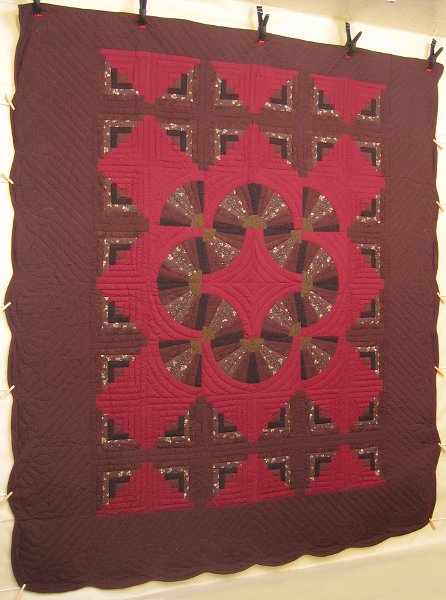 Log Cabin Fan Amish Quilt 101x115