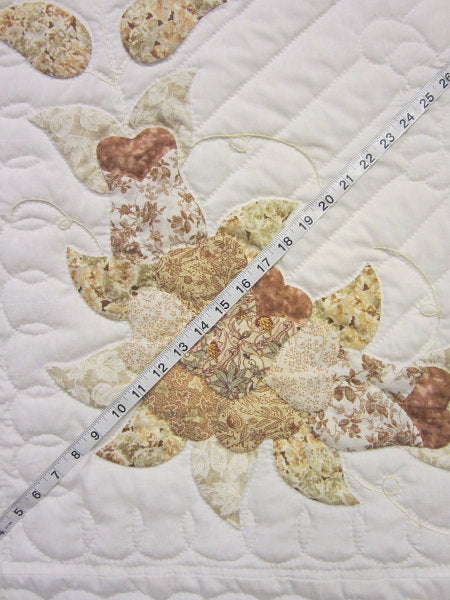 Country Rose Applique Amish Quilt 102x114