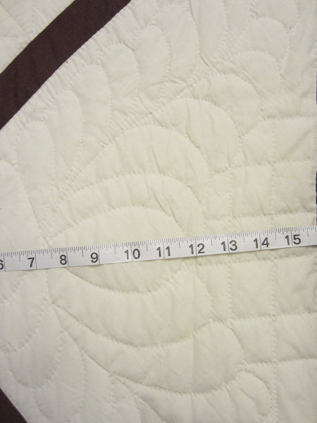 Spin Star Amish Quilt 102x116