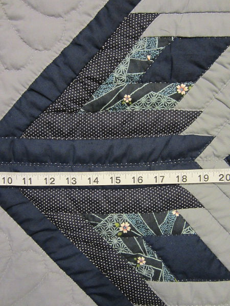 Broken Mineral Star Amish Quilt 104x114