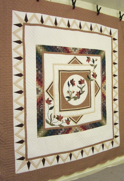 Lily Framed Flower Applique Amish Quilt 104x114