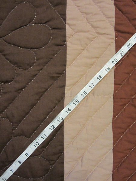 Escalating Patches Amish Patchwork Quilt 107x116
