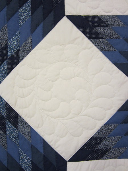 Diamond Star Patchwork Amish Quilt 102x115