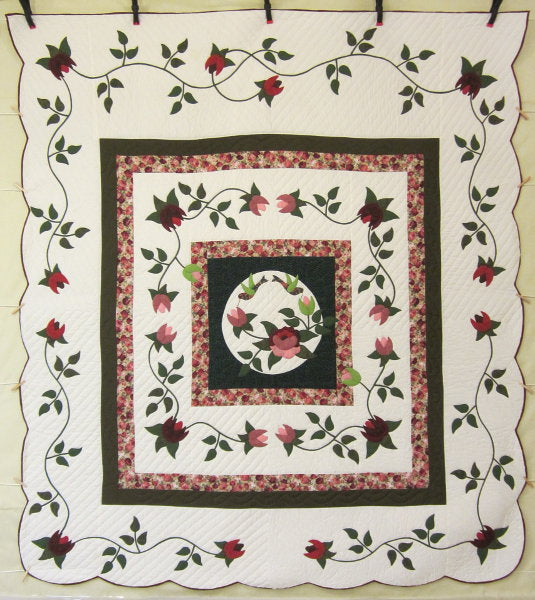 Hummingbird Rose Garden Applique Amish Quilt 100x114