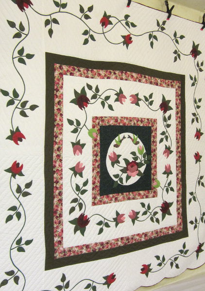 Hummingbird Rose Garden Applique Amish Quilt 100x114