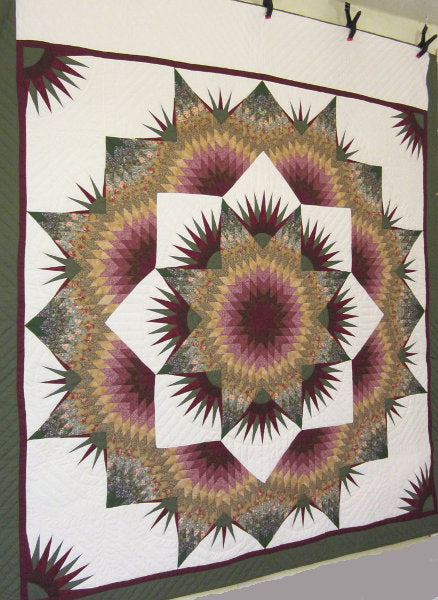 Broken Starburst Patchwork Amish Quilt 102x113