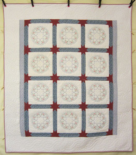 Embroidered Flowers Star Amish Quilt 91x104