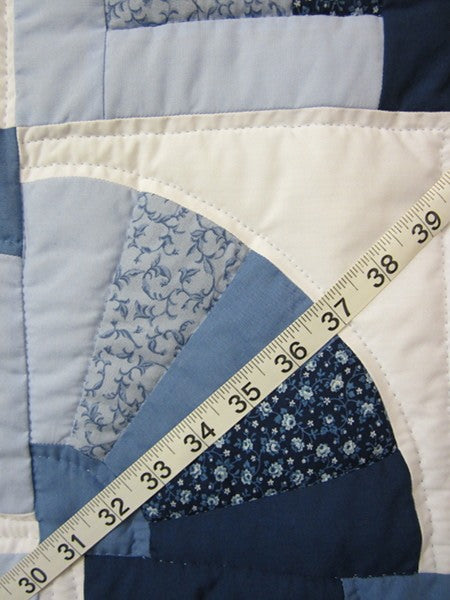 Grandmas Log Cabin Fan Amish Quilt 93x108