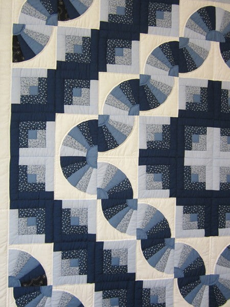 Grandmas Log Cabin Fan Amish Quilt 93x108