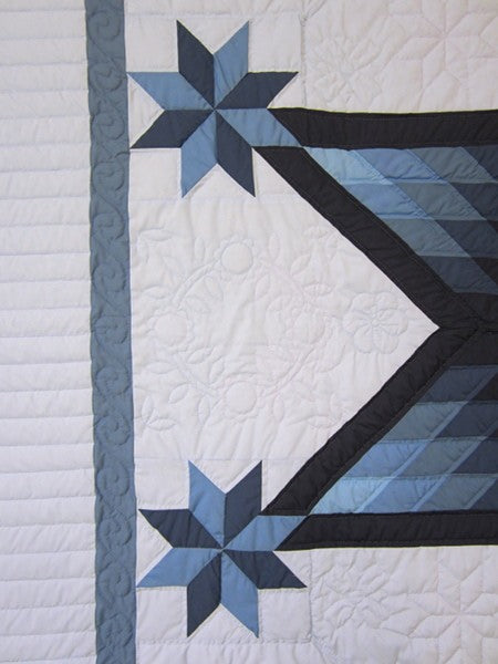 Framed Twinkling Star Patchwork Amish Quilt 94x104