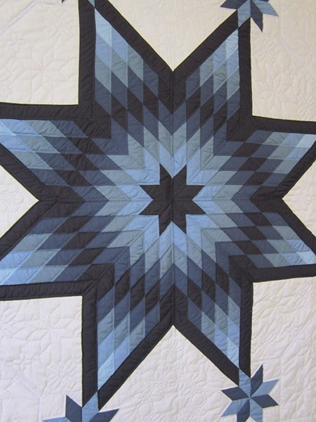 Framed Twinkling Star Patchwork Amish Quilt 94x104