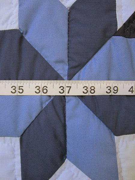 Framed Twinkling Star Patchwork Amish Quilt 94x104