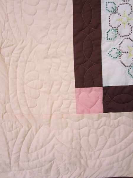 Embroidered Flower Bouquet Amish Quilt 88x105