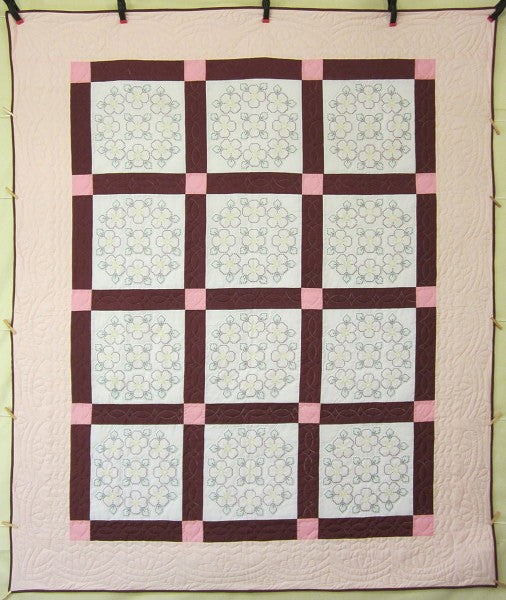 Embroidered Flower Bouquet Amish Quilt 88x105