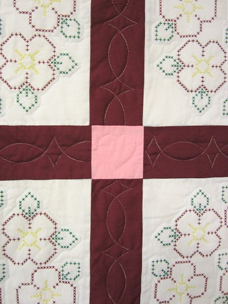 Embroidered Flower Bouquet Amish Quilt 88x105