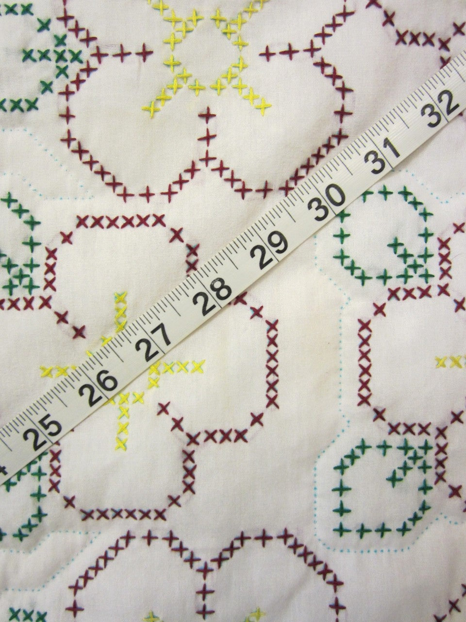 Embroidered Flower Bouquet Amish Quilt 88x105