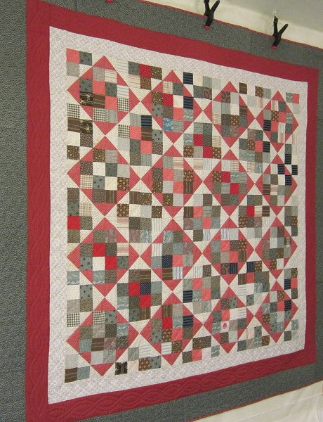 Antique Patchwork Red Black Amish Quilt 90x90
