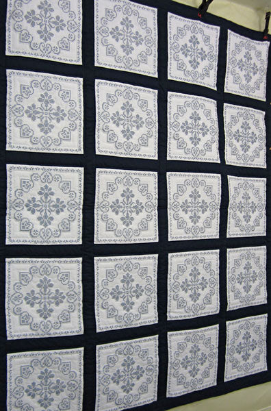 Stunning Blue White Embroidered Amish Quilt 80x103
