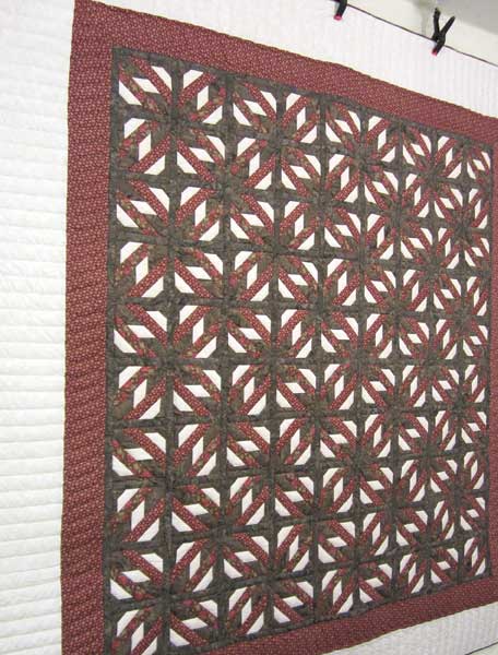 Barn Window Patchwork Amish Quilt 102x110