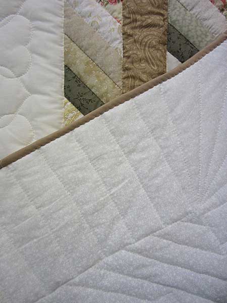 Elegant Ecru Lone Star Patchwork Amish Quilt 98x110