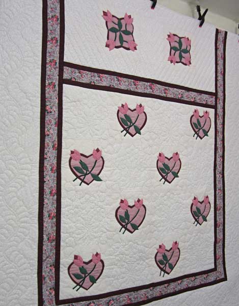 Heart Rose Bud Applique Amish Quilt 101x111