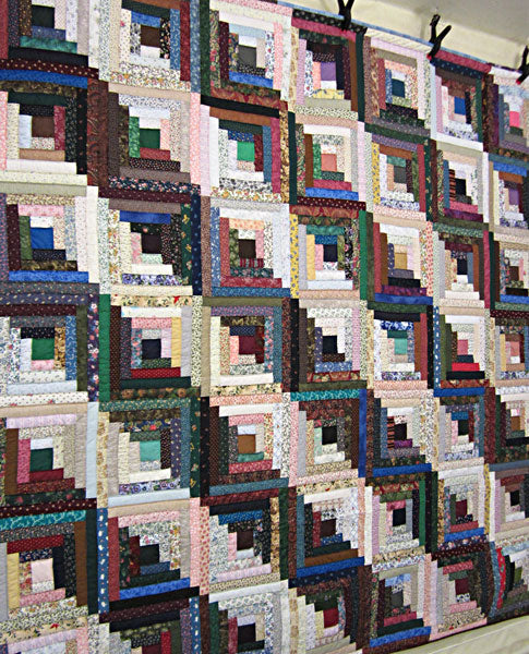 Grandmas Scrap Log Cabin Patchwork Amish Quilt 106x109