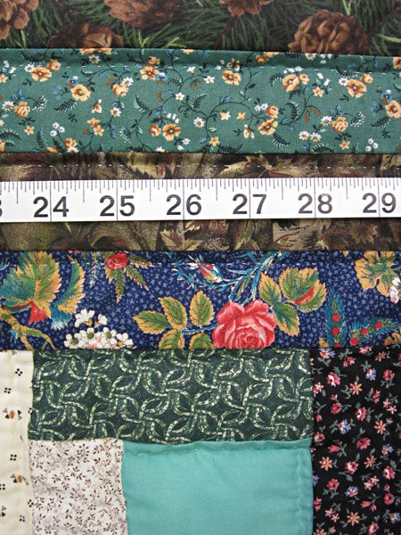 Grandmas Scrap Log Cabin Patchwork Amish Quilt 106x109