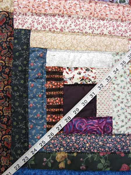 Grandmas Scrap Log Cabin Patchwork Amish Quilt 106x109