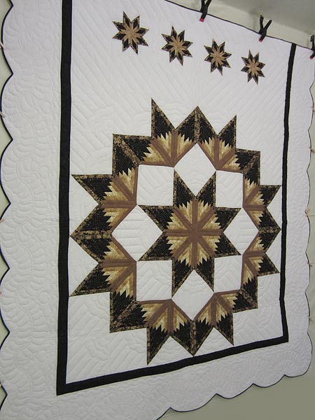 Broken Star Log Cabin Patchwork Amish Quilt 98x110