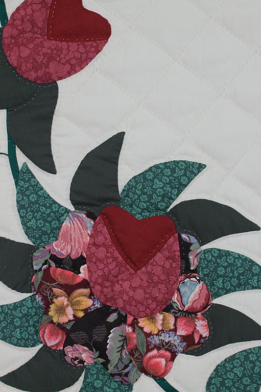 Heart of Roses Applique Amish Quilt 98x107