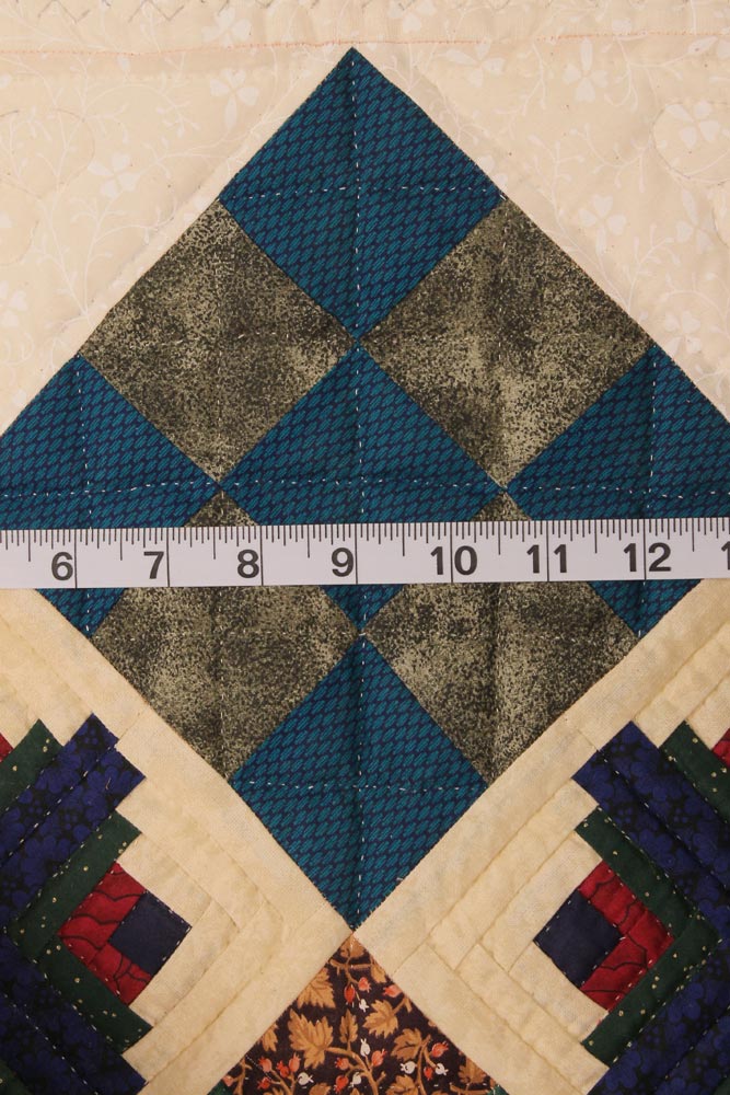 Log Cabins in Town Square Amish Patchwork Wall Hanging Quilt W14004PVSS