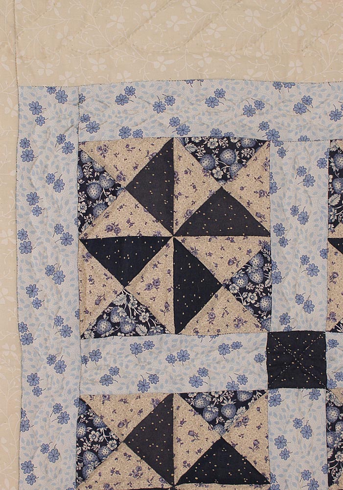 Spinning Windmils Amish Patchwork Wall Hanging Quilt W14005PVSS