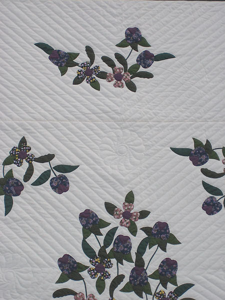 Victorian Basket Flowers Amish Quilt 103x111