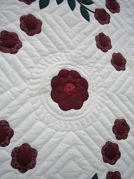 Windblown Rose Applique Amish Quilt 101x112