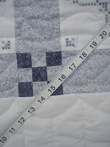 Embroidered Flowers Patchwork Amish Quilt 88x102