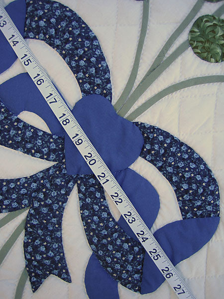 Lancaster Flower Applique Amish Quilt 102x112
