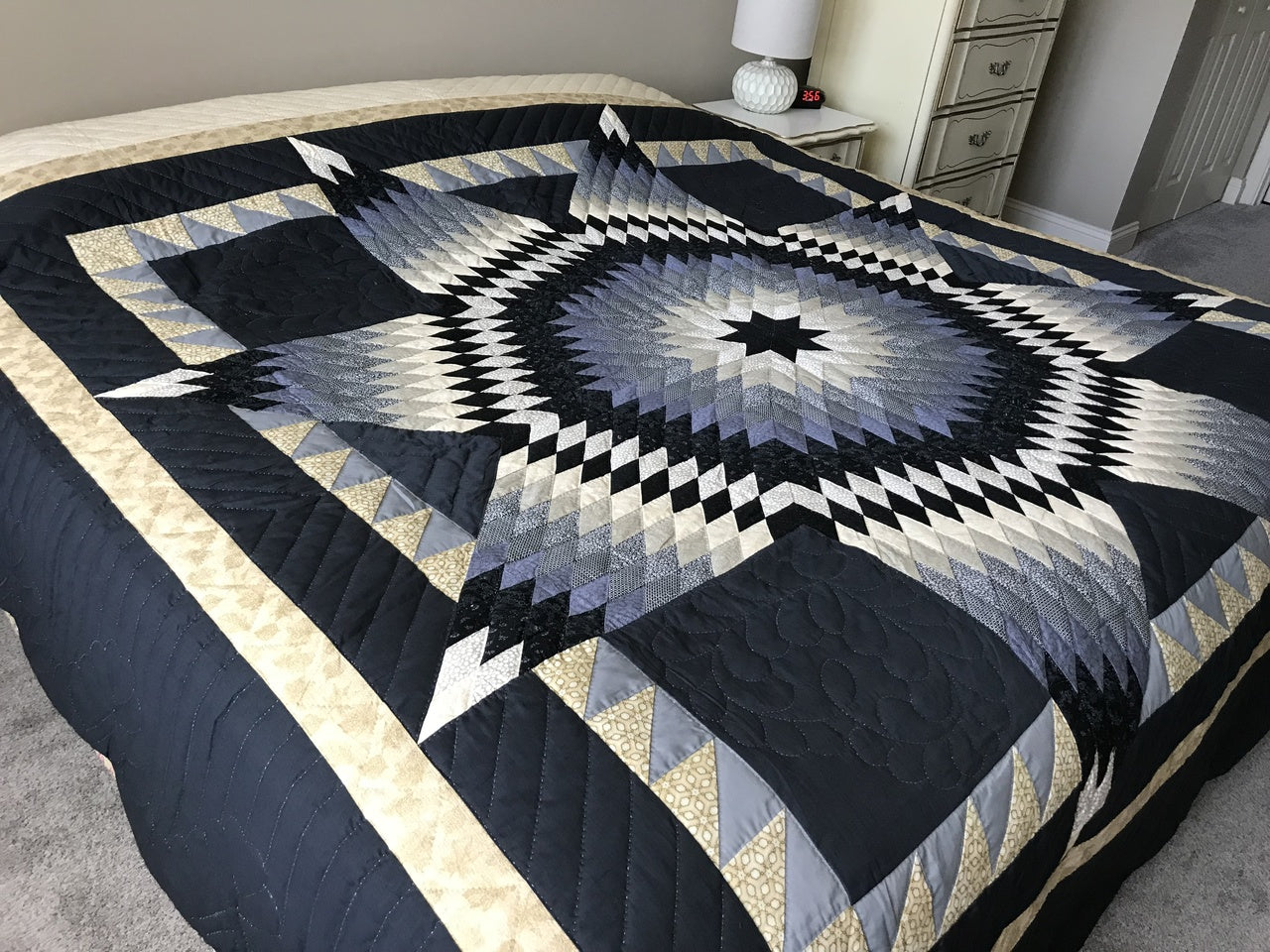 Lone Star Sawtooth Border Quilt Blue