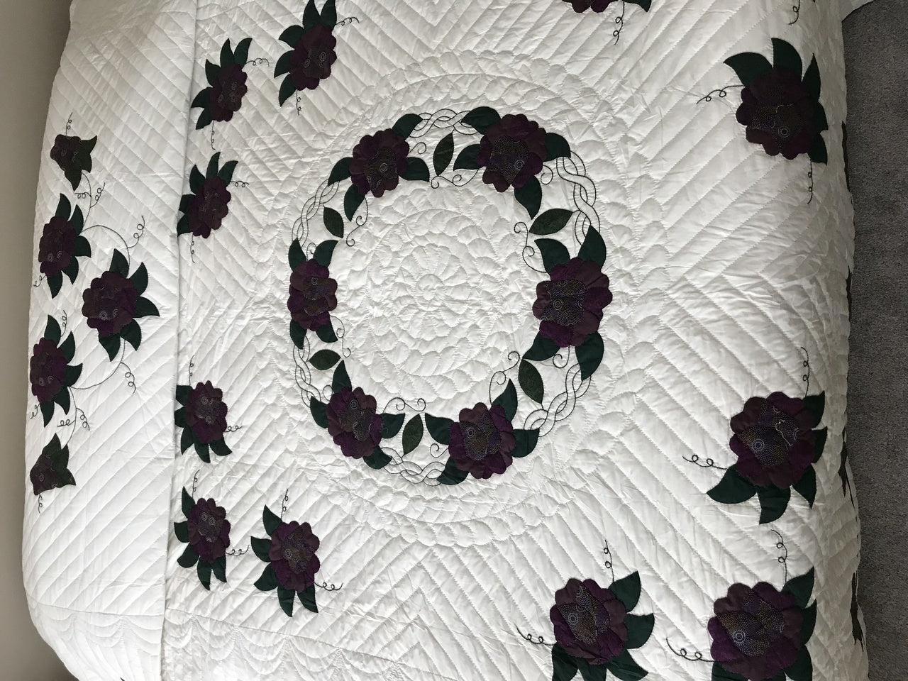 Country Flower Wreath Applique