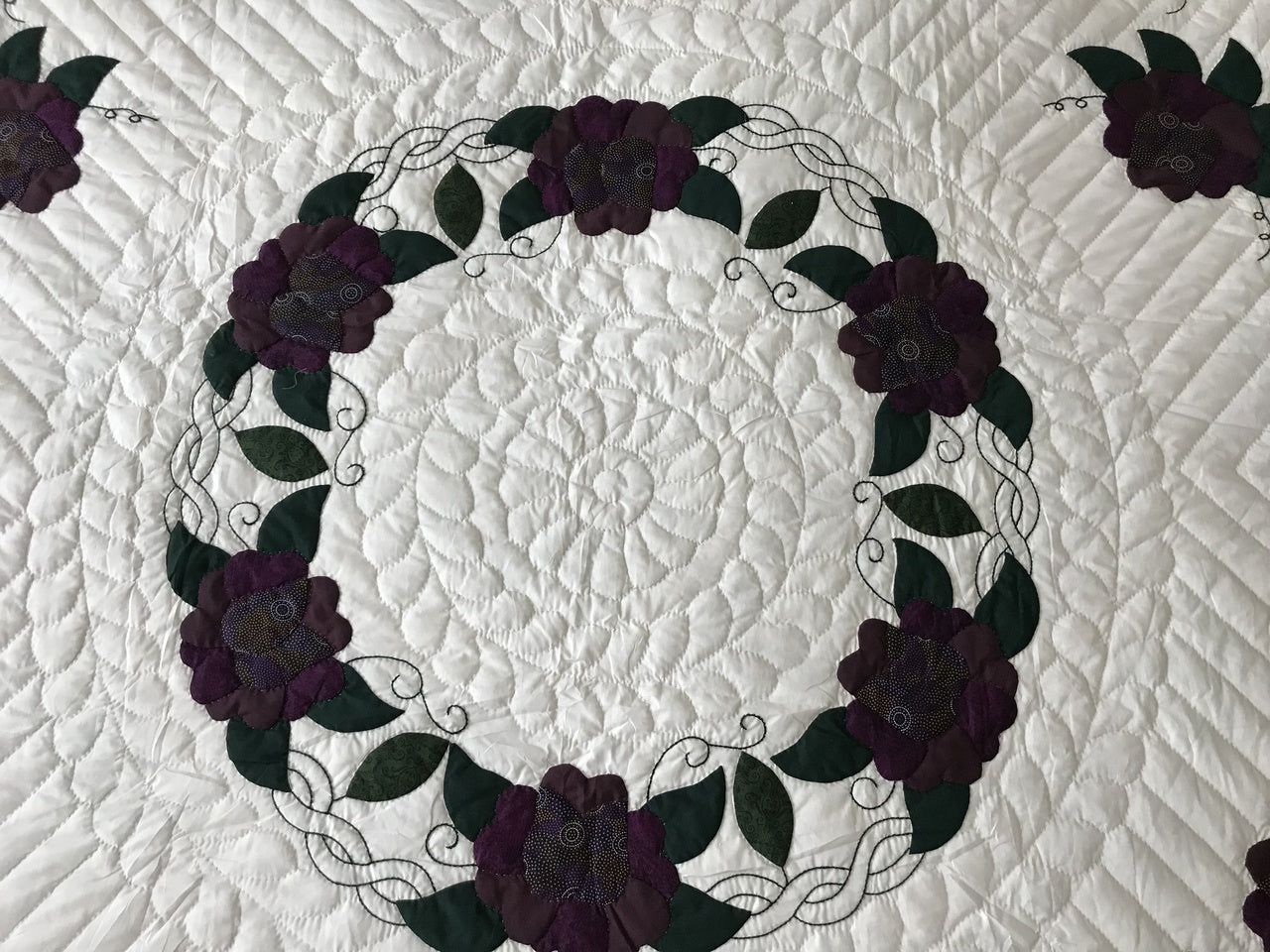 Country Flower Wreath Applique