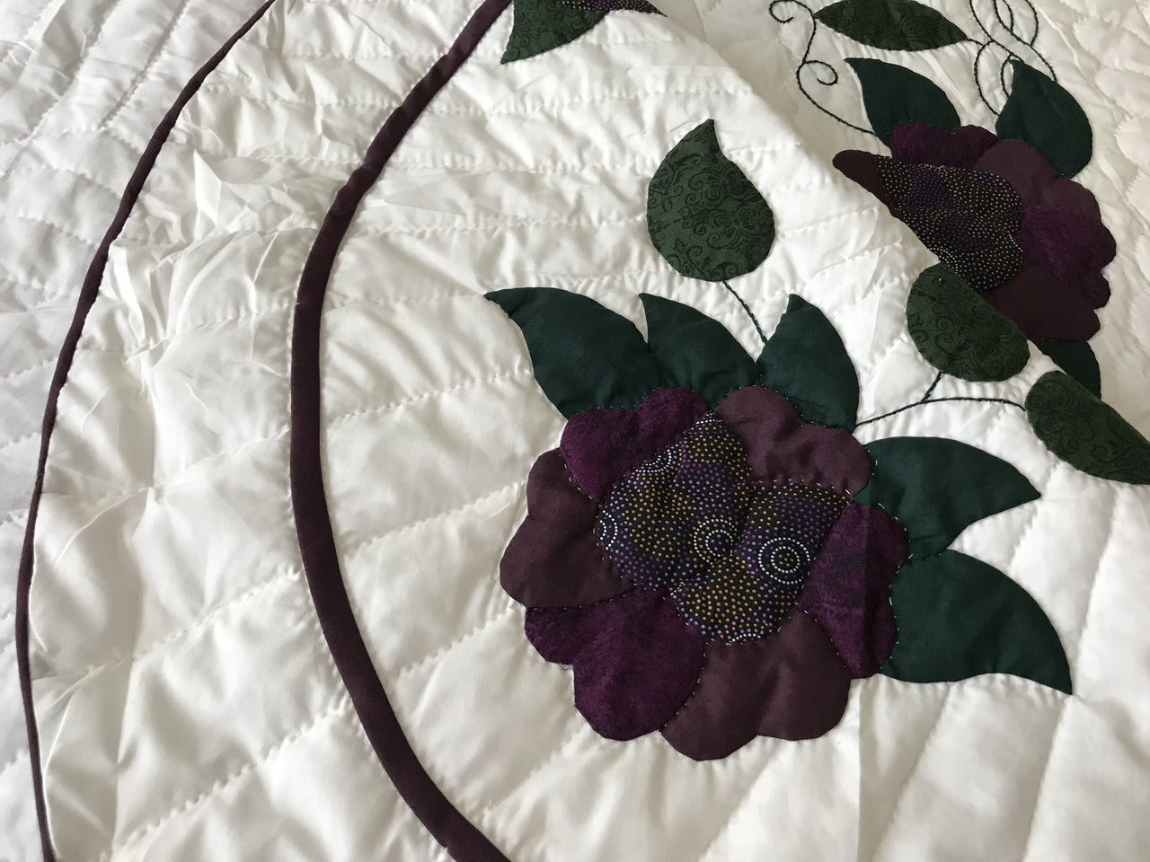 Country Flower Wreath Applique