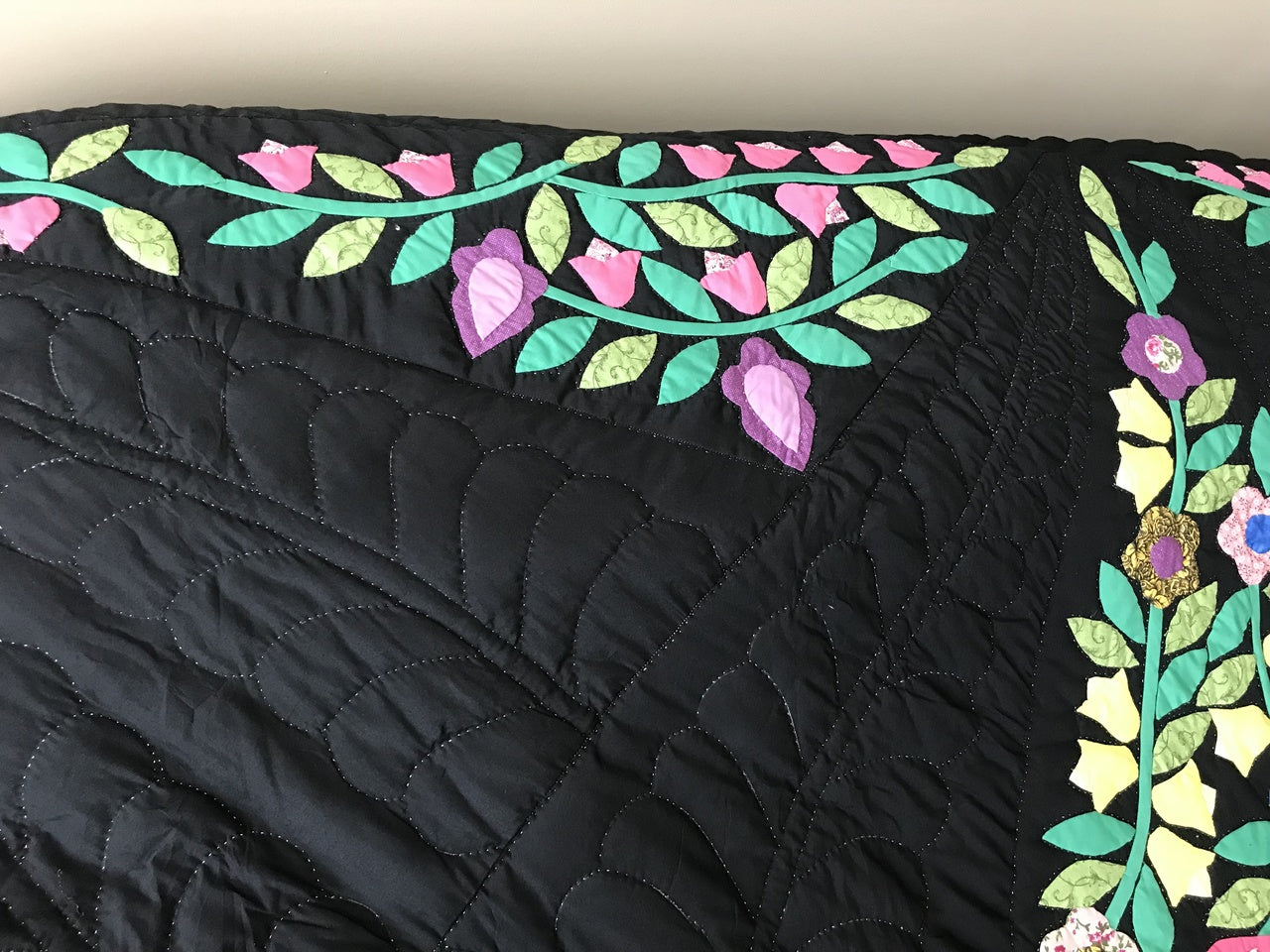 Stunning Flower Star Applique
