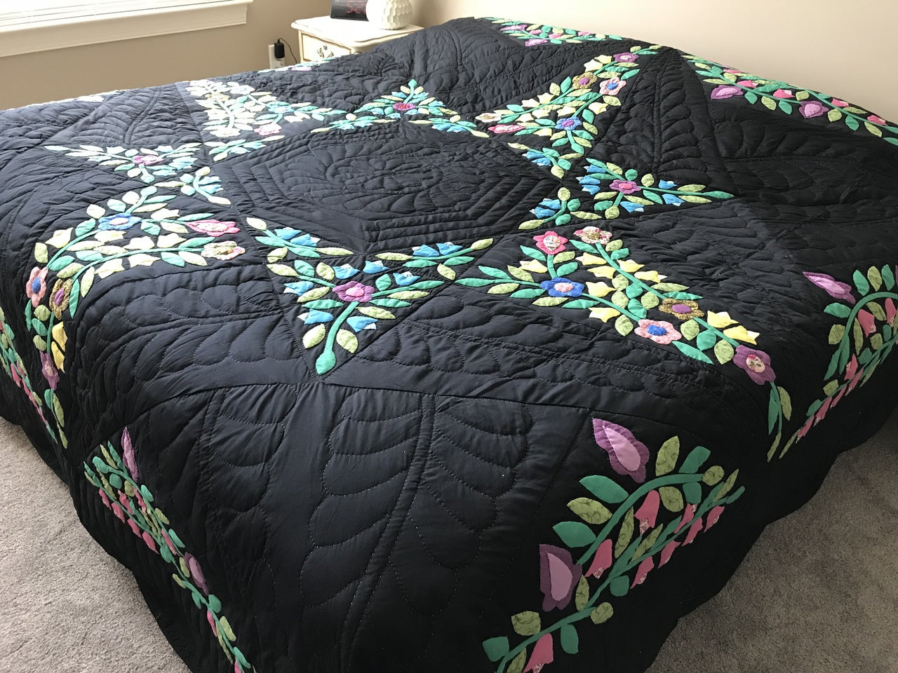 Stunning Flower Star Applique