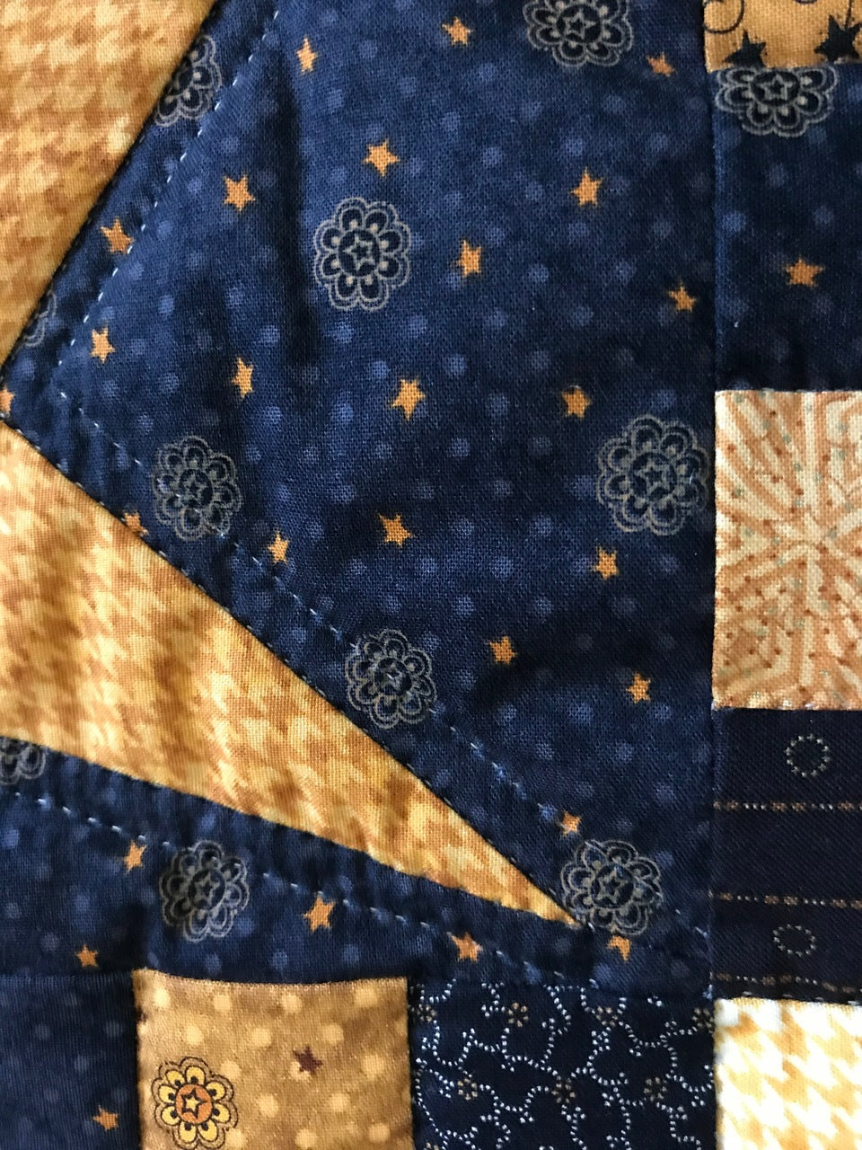 Country Primitive Star Hand Quilted Quilt Wall Hanging